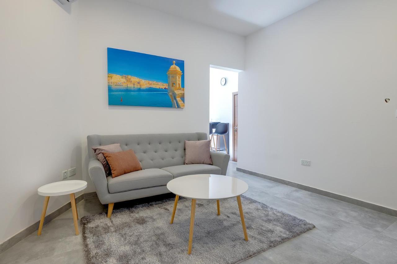 Perfect Location, Modern 2br * Sliema